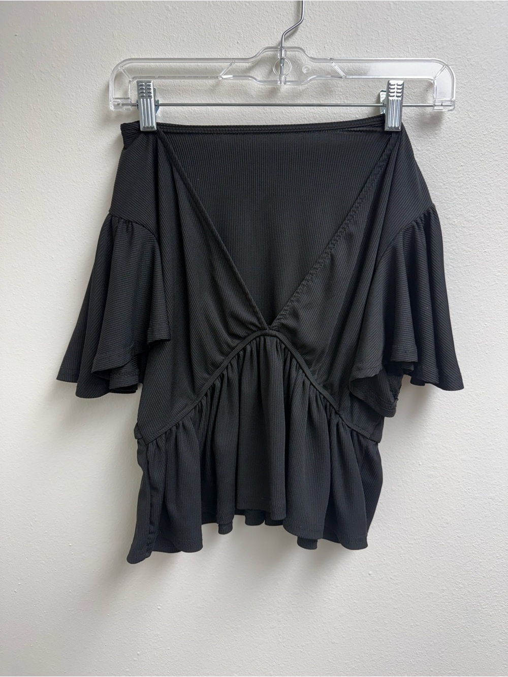 SHEIN Black Ruffled V-Neck Peplum Top